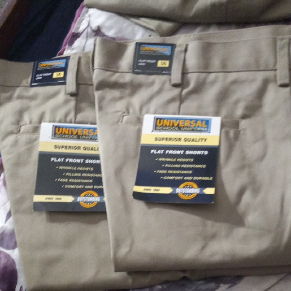Universal Men’s Tan Pants